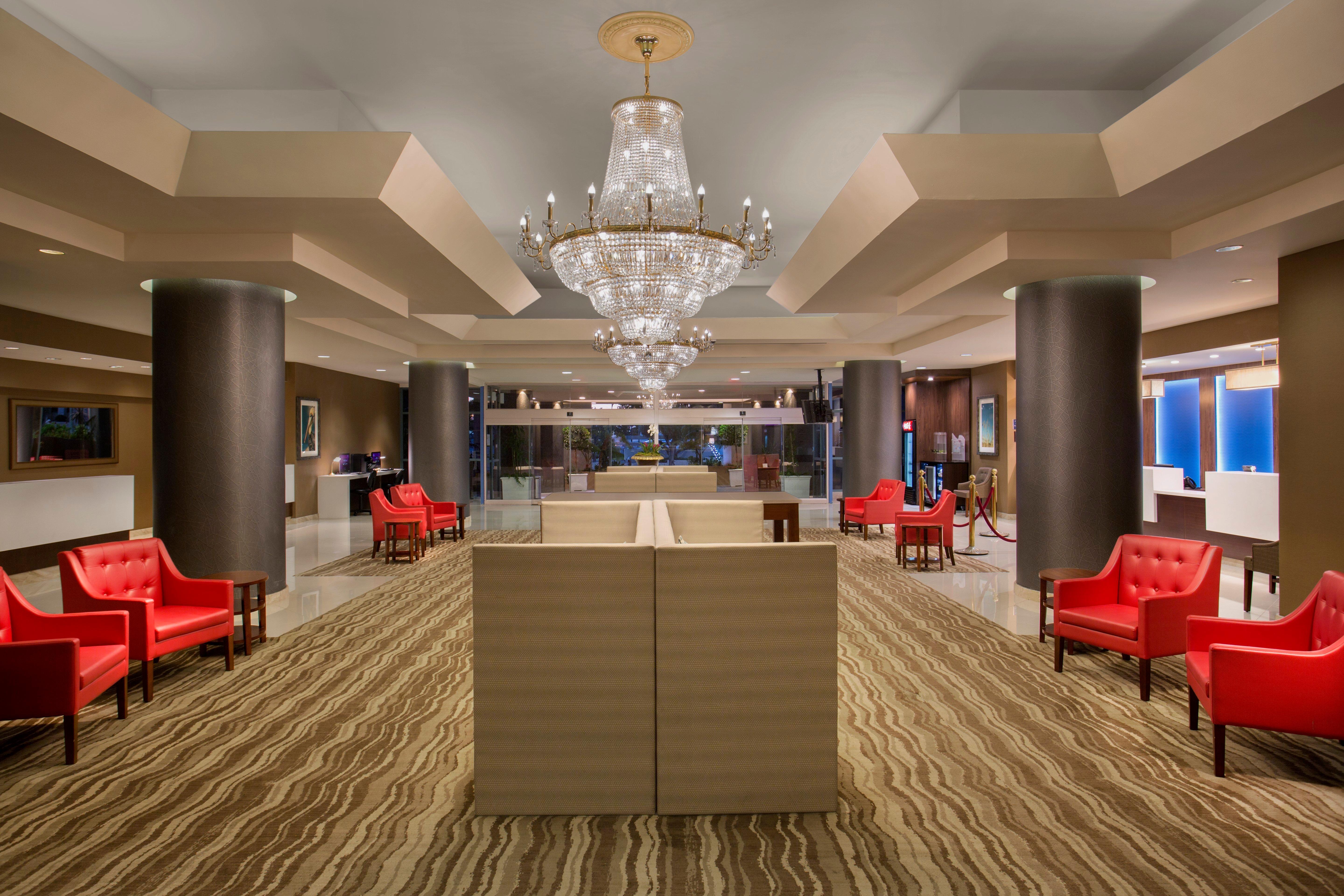 Crowne Plaza Hotel Los Angeles Harbor By Ihg — Photos 1